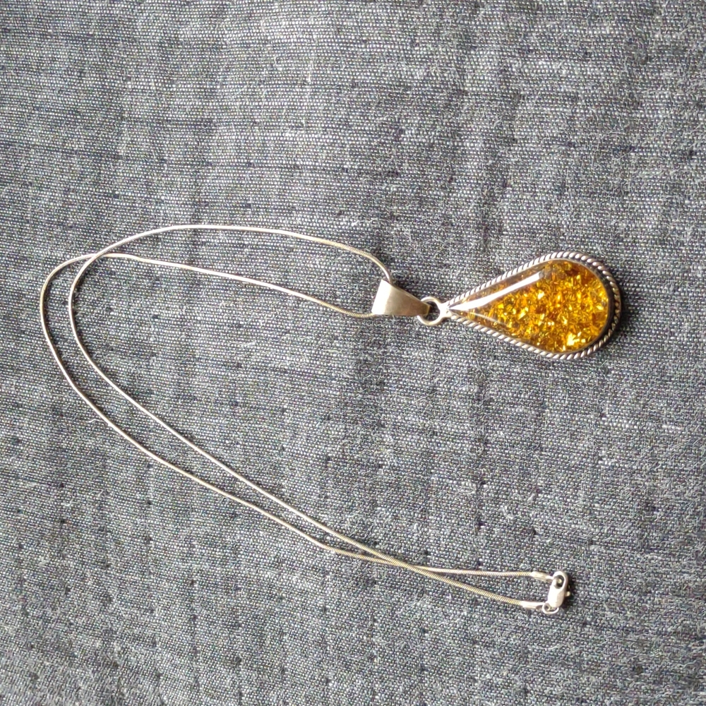 Amber Teardrop Necklace
